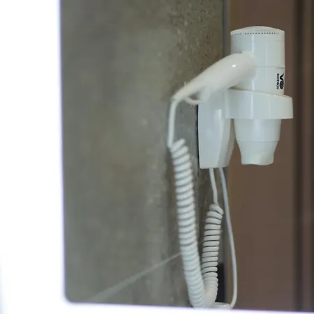 Residence Inn Hotel Otel Tiran