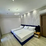 ホテル Residence Inn Hotel ティラナ