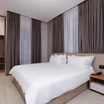 ホテル Residence Inn Hotel ティラナ