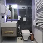 Residence Inn Hotel 4* ティラナ