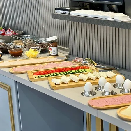 Residence Inn Hotel Отель