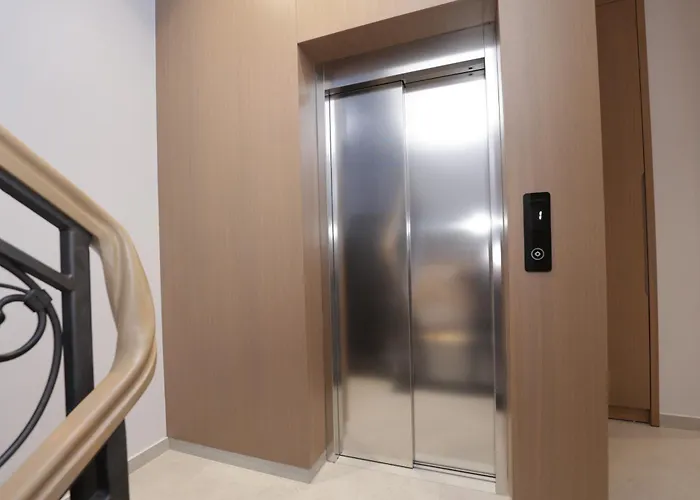 Residence Inn Hotel 호텔